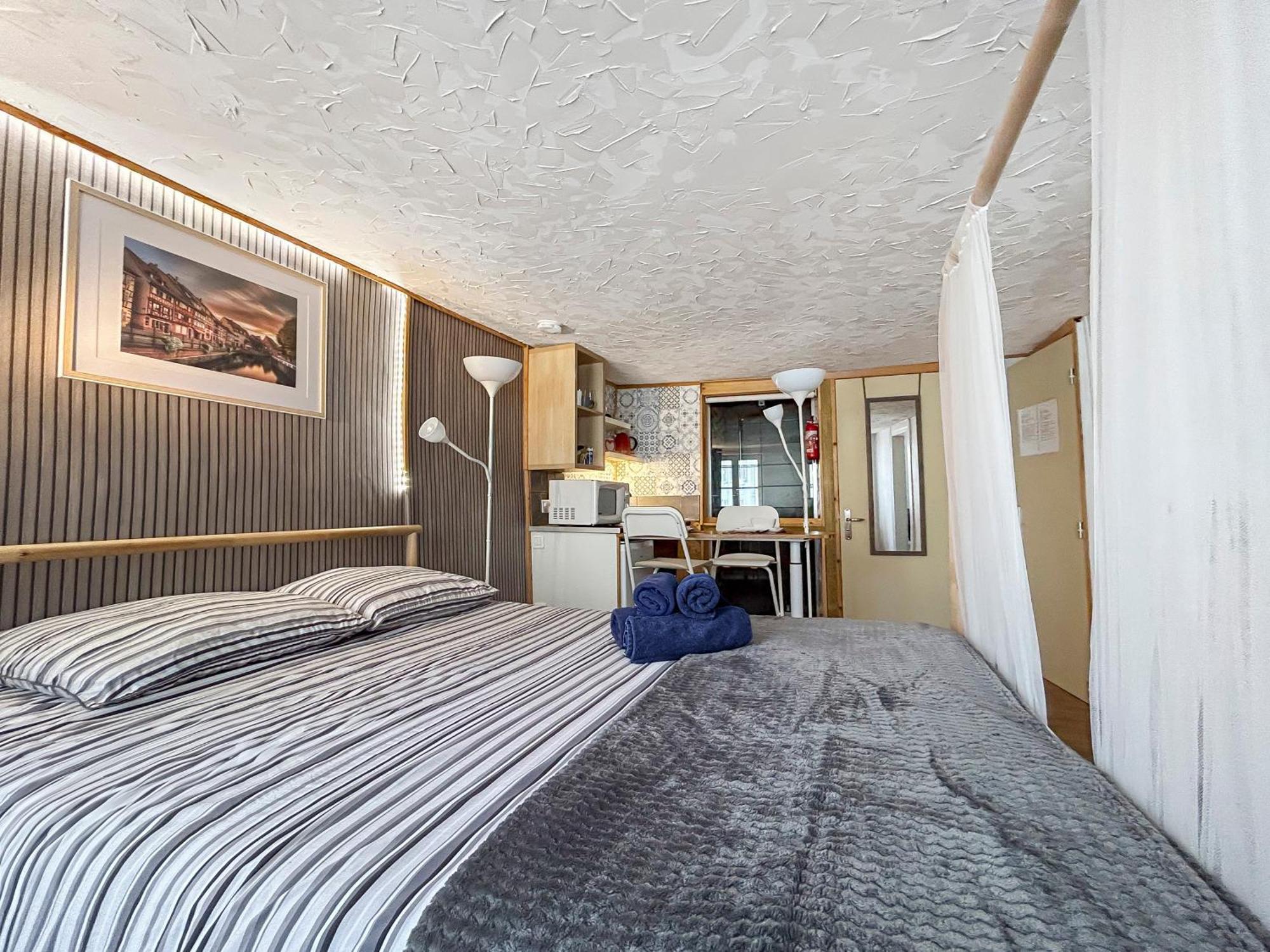 La Provence A Colmar Eksteriør billede